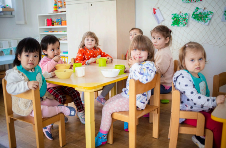 montessori školkami Praha 9